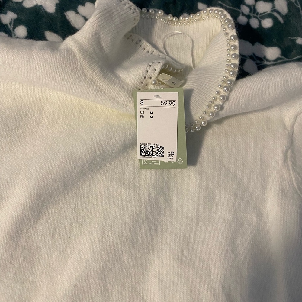 White turtleneck knit long sleeves dress w/ pearls on neckline from  H&M
